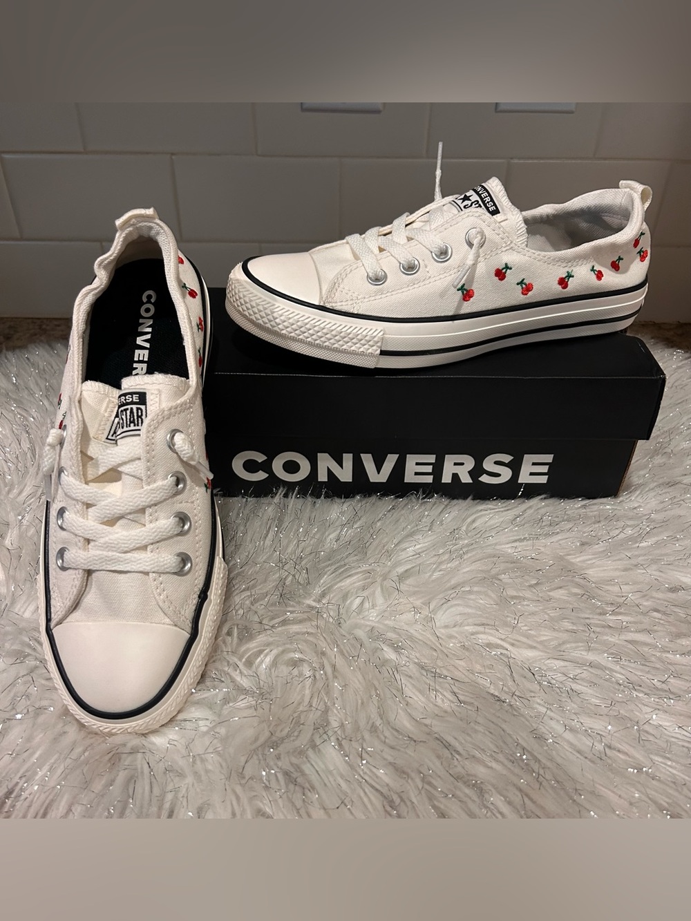 Converse Chuck Taylor Low Top Sneakers White Red Cherry Embroidery New - Picture 4 of 7